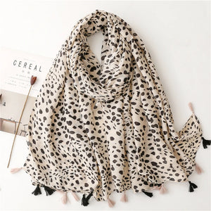 Hijab Coton Lin Léopard Pour Femme – détail de la coupe