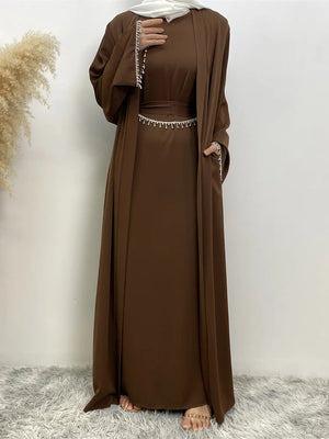 Abaya Nida Chaîne Cristal Pour Femme – présentation du modèle, vue 5