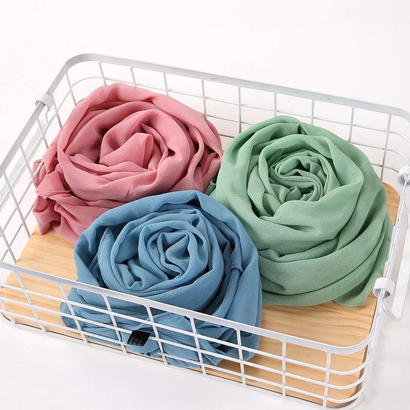 Hijab Mousseline Uni Long Pour Femme – tissu, coupe et finitions – Maison Layina