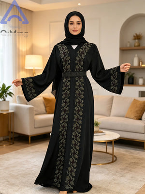 Abaya Florale Fermée Luxe Dubaï – présentation du modèle, vue 8