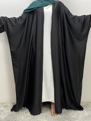 Abaya Kimono Diamants Pour Femme – présentation du modèle, vue 9