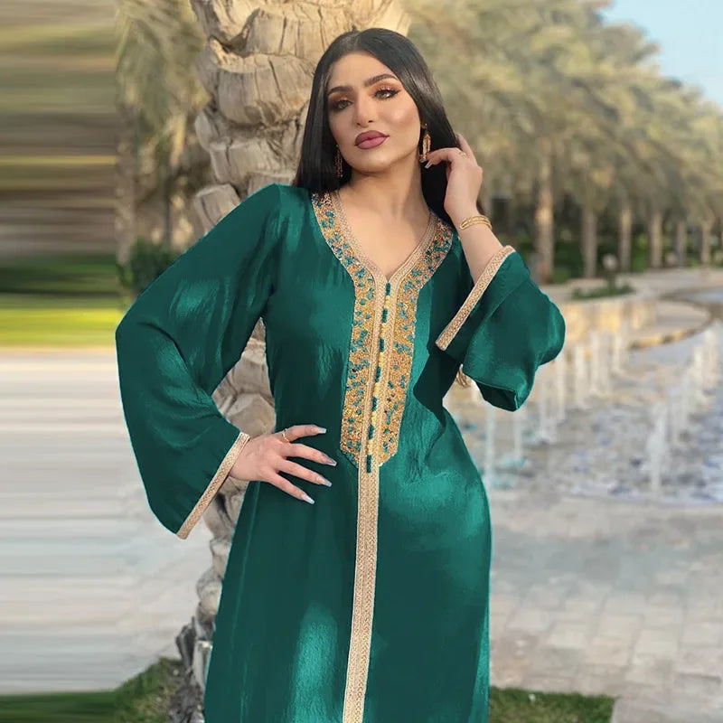 Abaya Dubai Élégante Pour Femme – coupe longue et finitions élégantes – Maison Layina