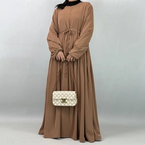 Abaya Kaftan Luxe Femme Musulmane – présentation du modèle, vue 8