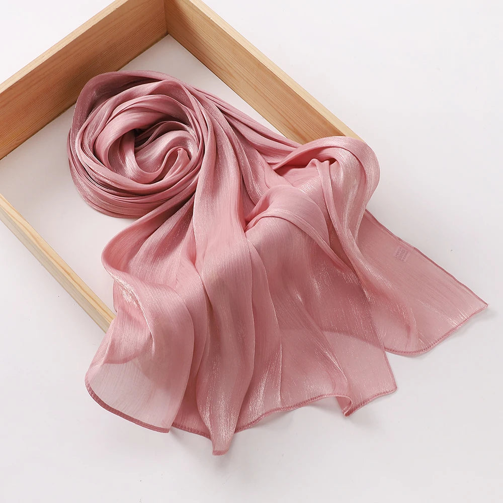 Hijab Plissé Scintillant Malaisien – Tons Rosés en rose – Maison Layina