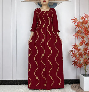 Abaya africaine bordeaux en coton brodée – vue de face