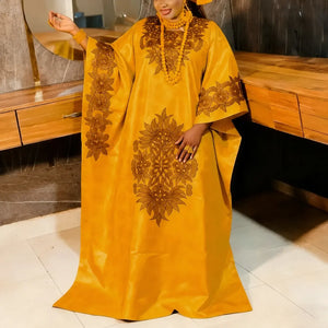 Robe kaftan de cérémonie orange safran à broderies brunes