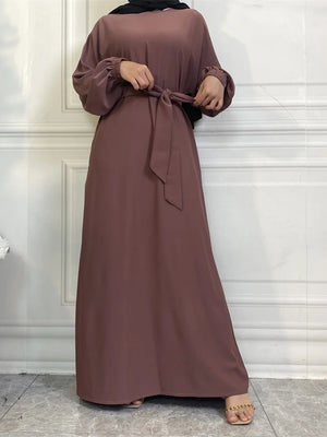 Robe Marocaine Style Simple – détail du tissu et des finitions