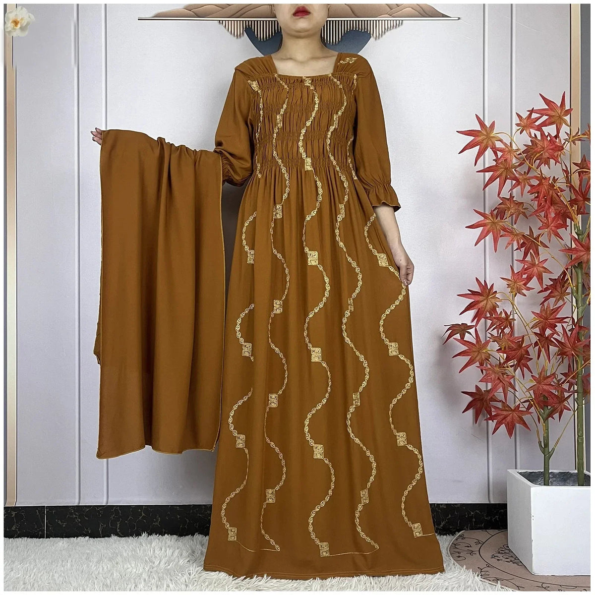 Abaya Africaine en Coton Brodée pour femme – coupe longue et finitions élégantes – Maison Layina