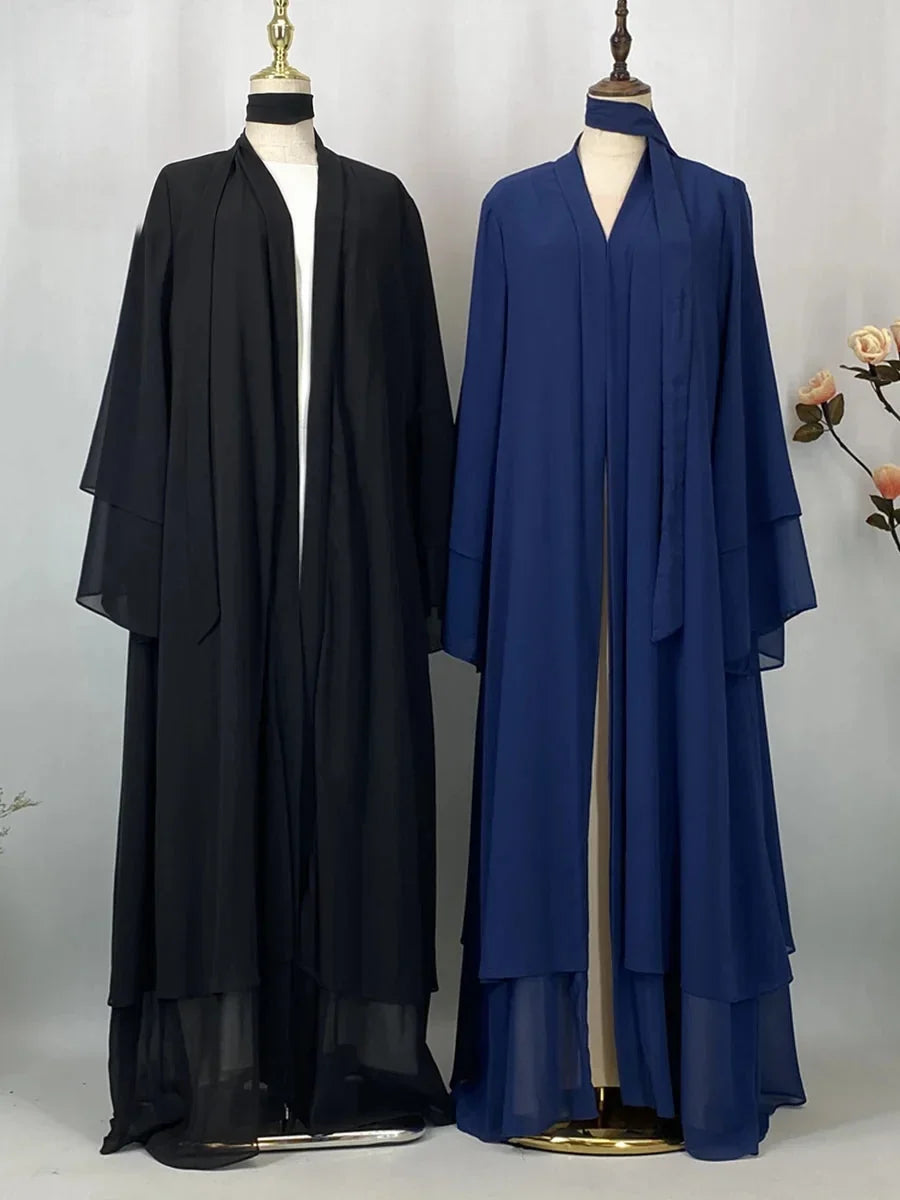 Abaya ouverte en mousseline noire et bleue