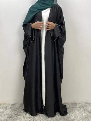 Abaya Kimono Diamants Pour Femme – présentation du modèle, vue 4