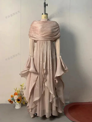 Robe Plissée Fête Islamique – présentation du modèle, vue 5