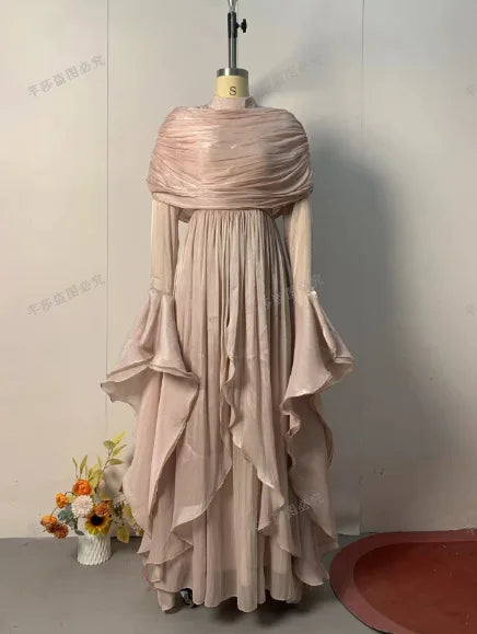 Robe Plissée Fête Islamique – présentation du modèle, vue 5