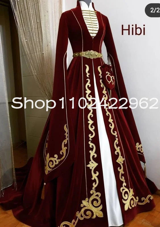 Robe Orientale Velours Deux Pièces à Cape – vue principale