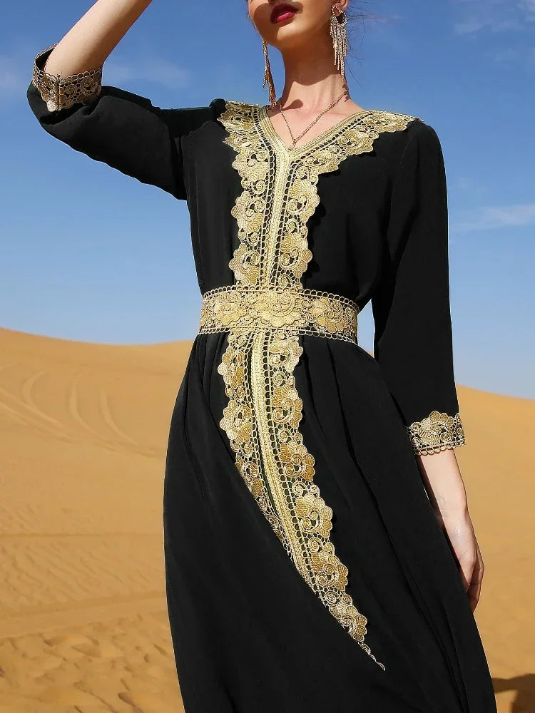 Robe de Soirée Dentelle Pour Femme – présentation du modèle, vue 5
