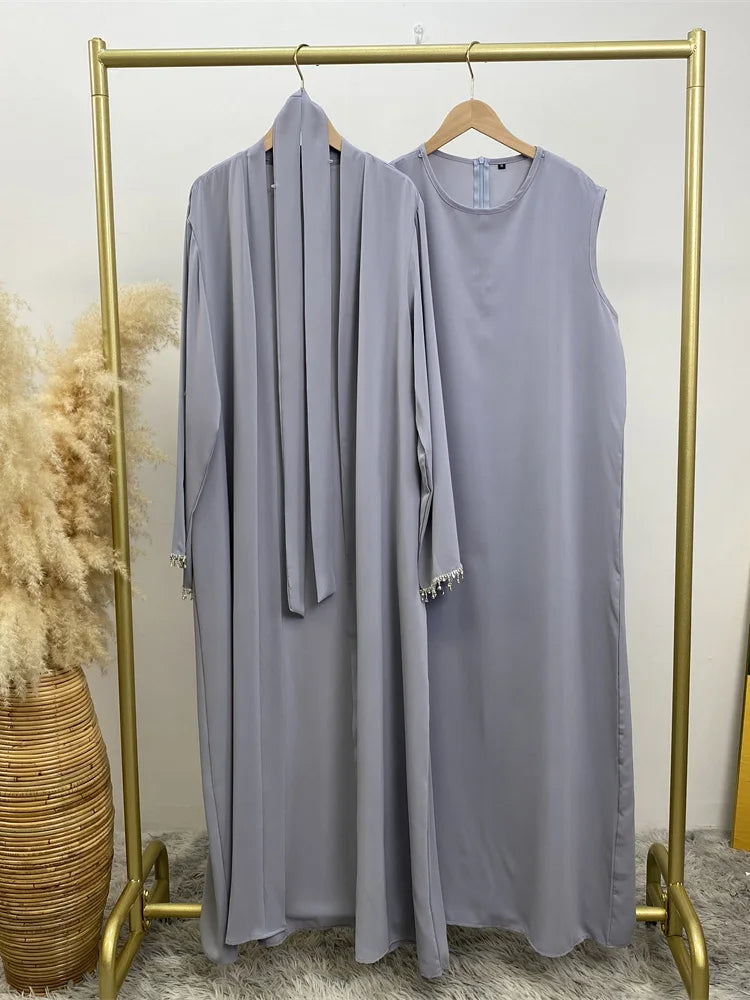 Abaya Nida Chaîne Cristal Pour Femme – présentation du modèle, vue 10