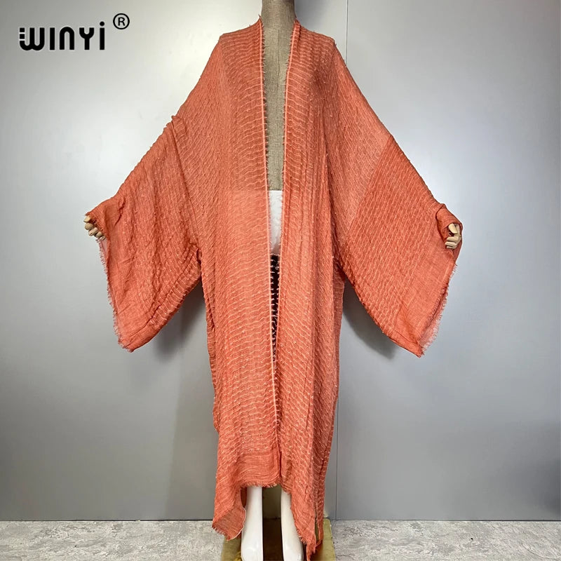 Kimono Caftan Motifs Géométriques – présentation du modèle, vue 4