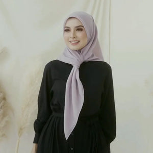 Hijab Carré Mousseline 110 × 110 cm – vue 4