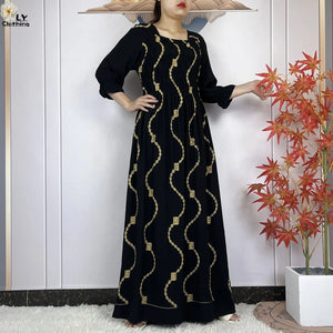 Abaya Africaine Coton Brodée – présentation du modèle, vue 6