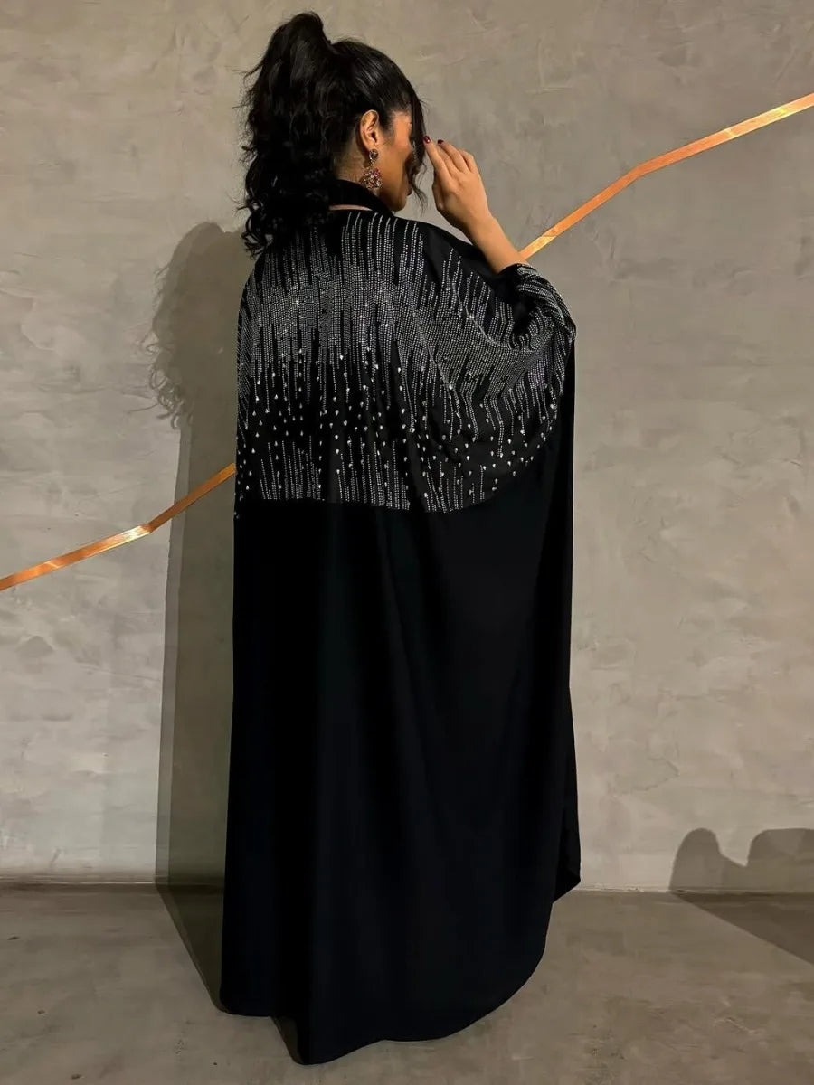 Abaya Jalabiya Diamant Noire Pour Femme – présentation du modèle, vue 5