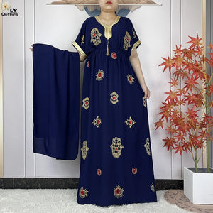 Abaya Africaine Coton Brodée – présentation du modèle, vue 10