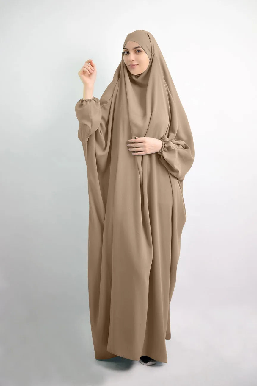 Abaya Moyen-Orient Essentielle – présentation du modèle, vue 7
