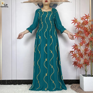 Abaya Africaine Coton Brodée – présentation du modèle, vue 4