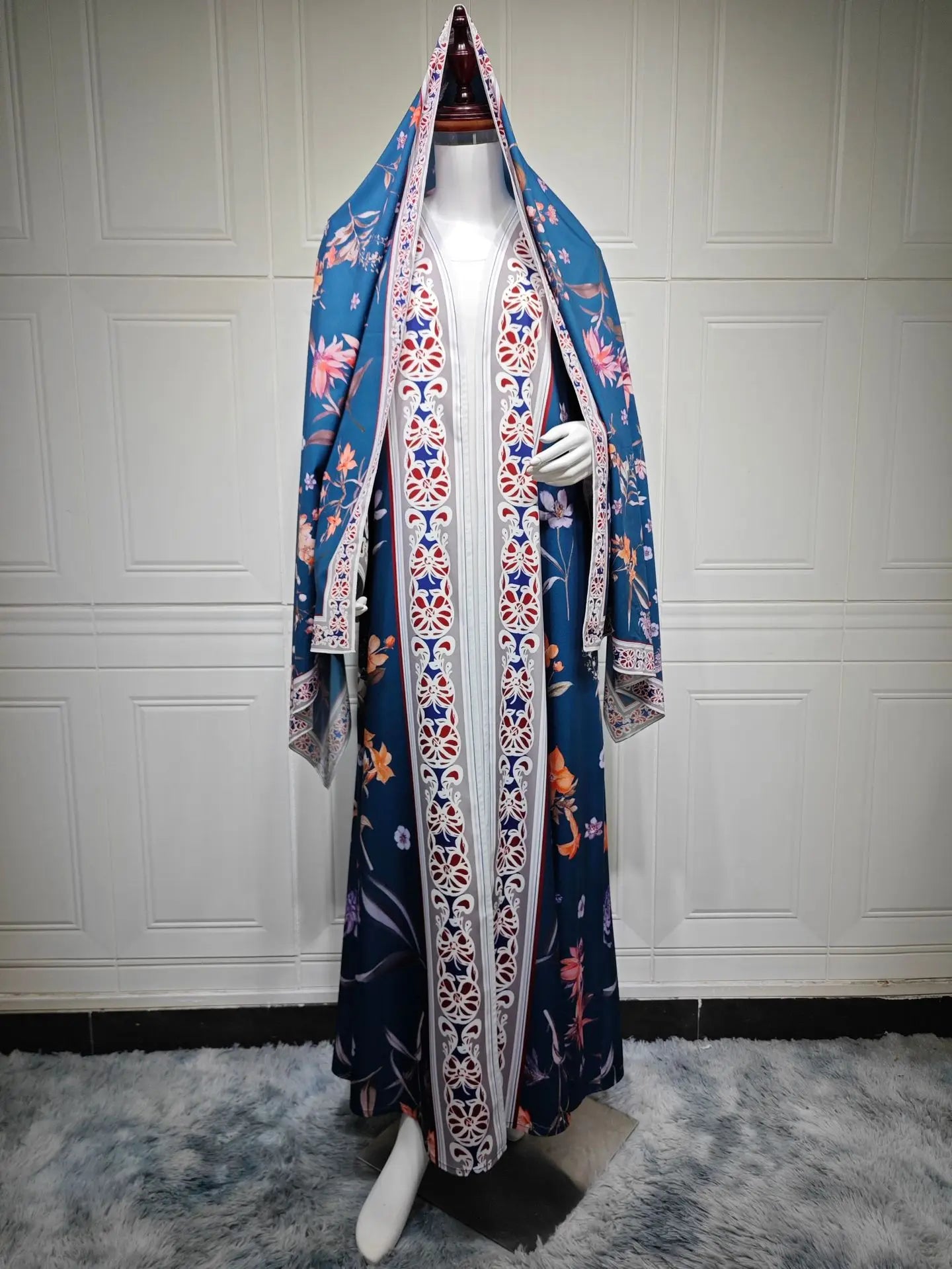 Abaya Cardigan Ouverte Fleurs Pour Femme – présentation du modèle, vue 9