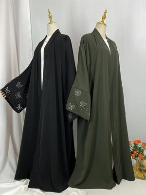 Kimono Papillon Kebaya Pour Femme – détail du tissu et des finitions