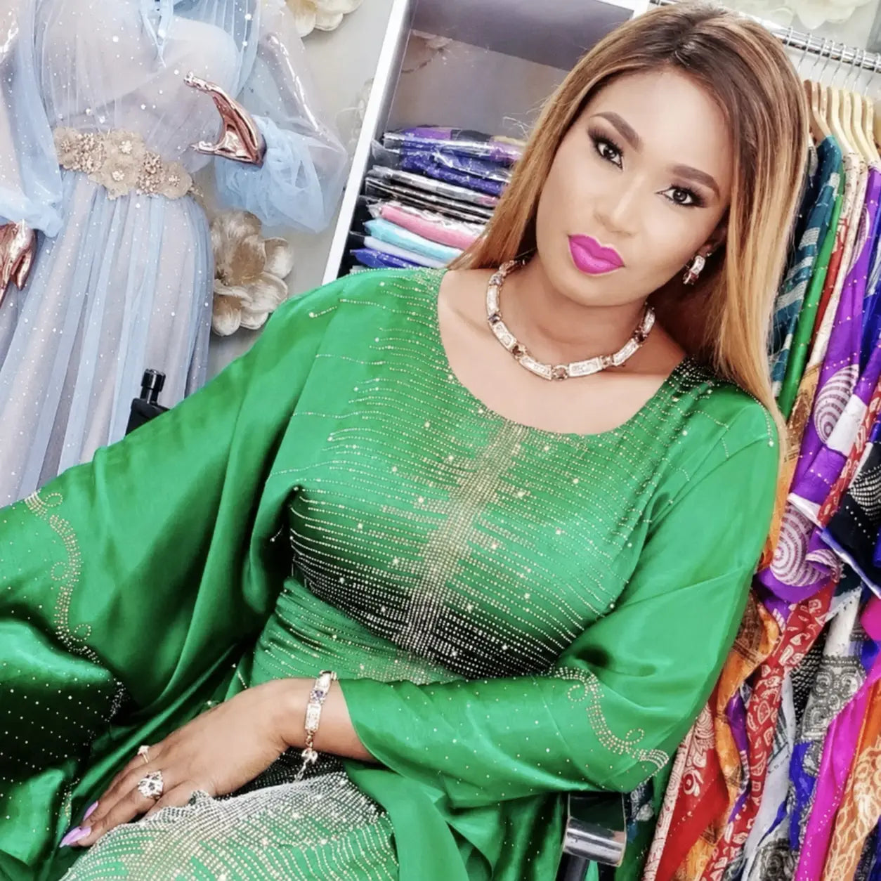 Abaya africaine dashiki verte grande taille – détail brodé