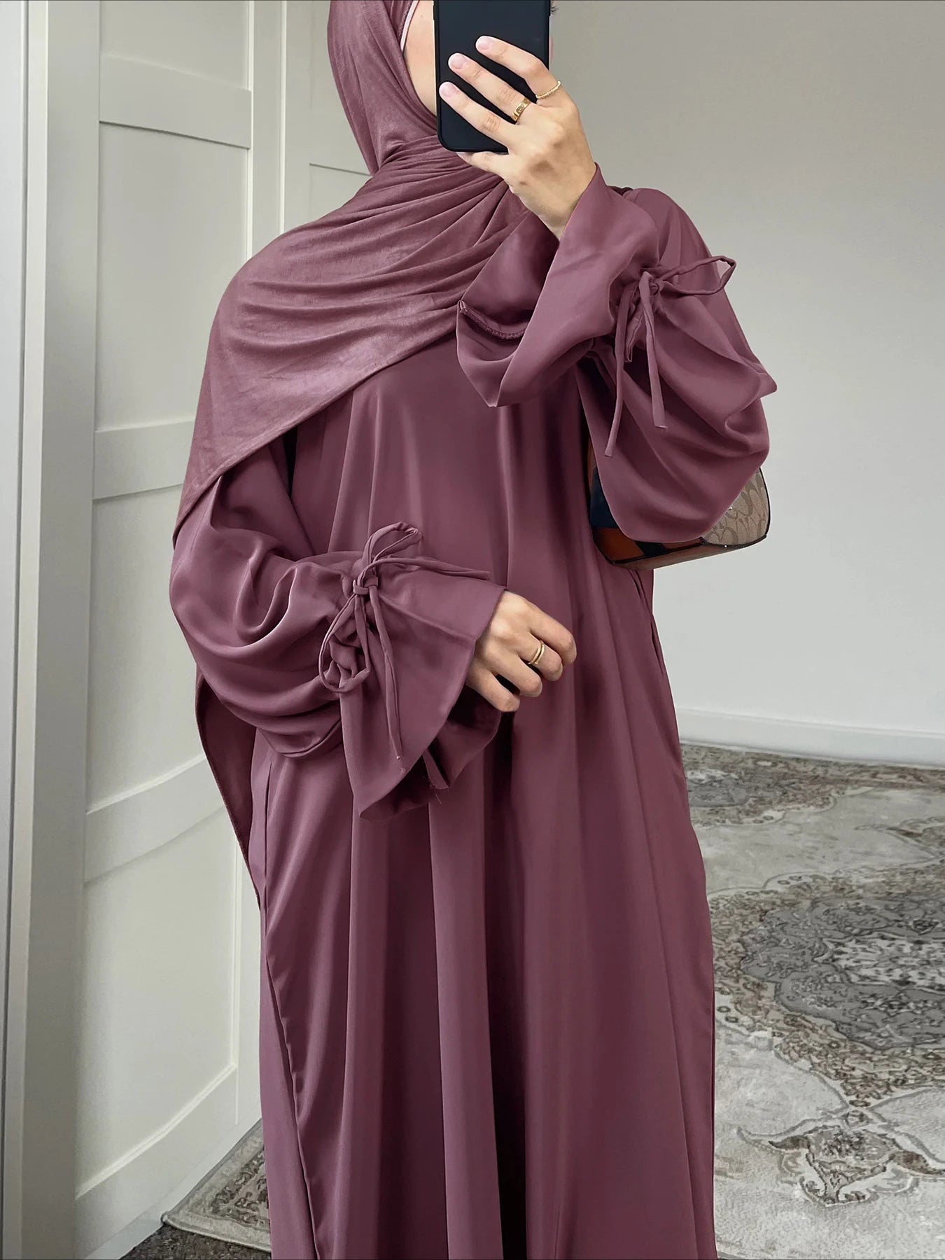 Abaya Dubaï Nœud Ajustable Pour Femme – vue produit 5 – Maison Layina
