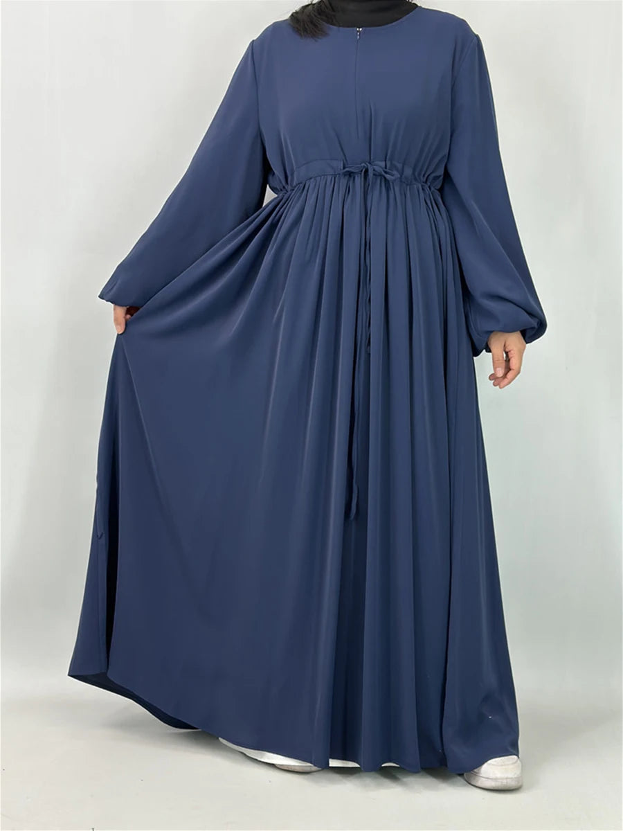 Abaya Kaftan Luxe Femme Musulmane – détail du tissu et des finitions