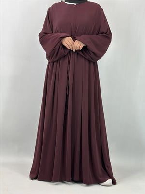 Abaya Kaftan Luxe Femme Musulmane – présentation du modèle, vue 4