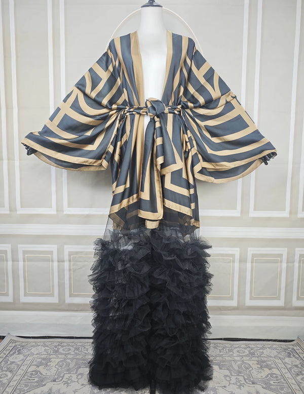 Abaya kimono graphique gris anthracite et doré avec ceinture