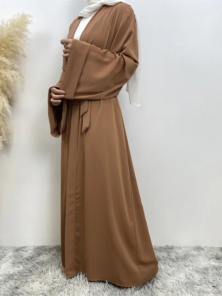 Abaya Kimono Ouverte Pour Femme – présentation du modèle, vue 5
