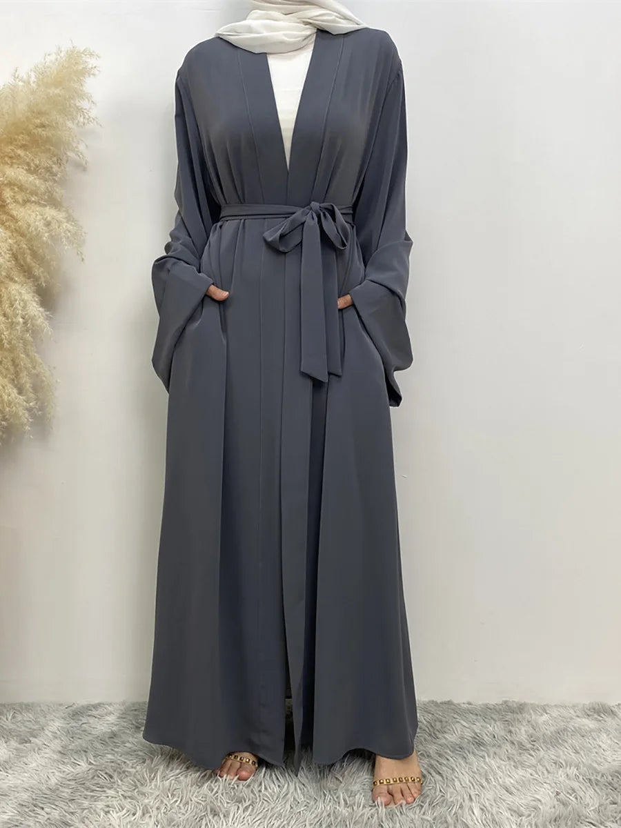 Abaya Kimono Ouverte Pour Femme – présentation du modèle, vue 9