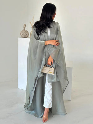 Abaya Kimono Satinée avec Foulard – vue produit 2 – Maison Layina