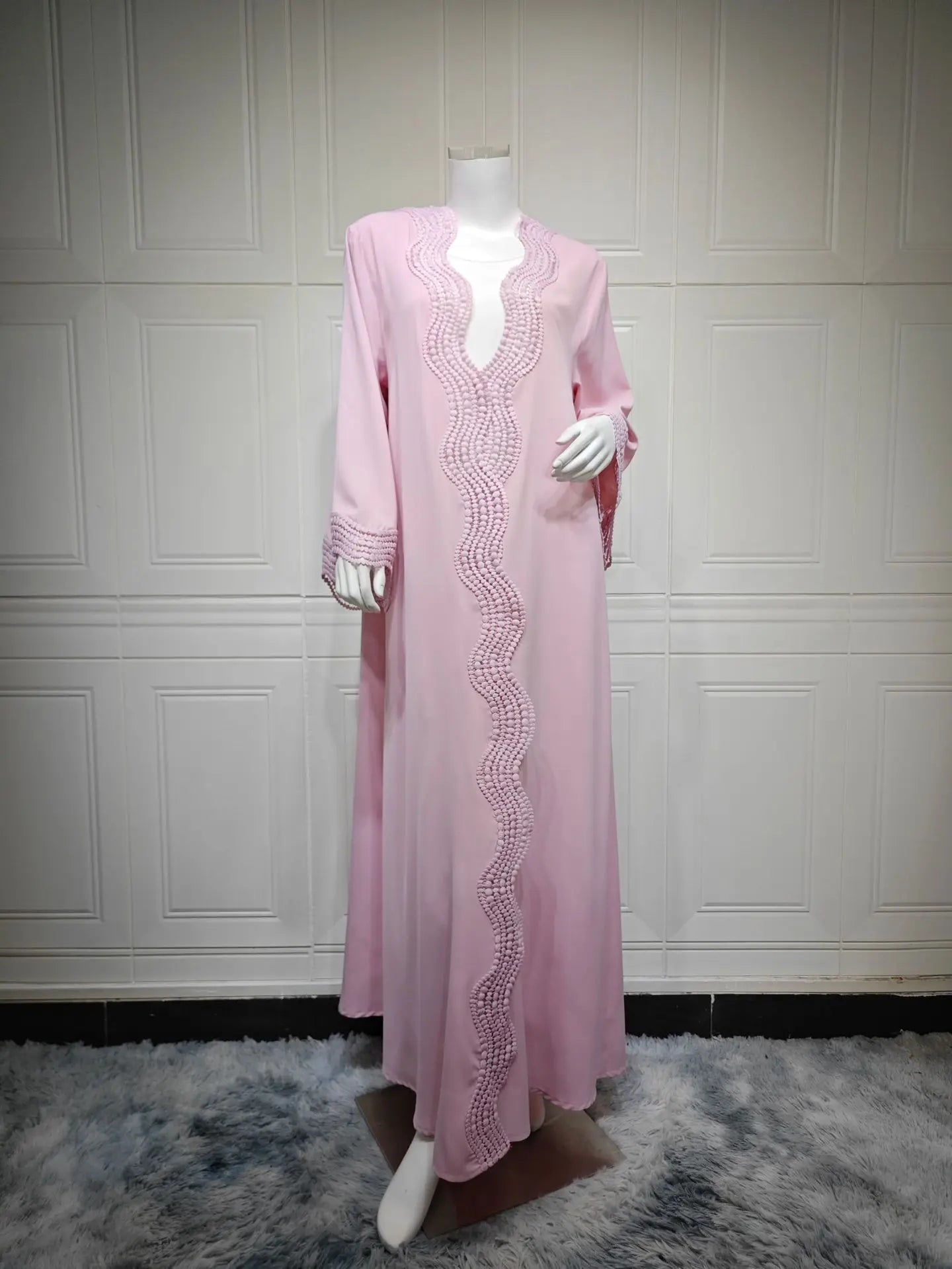 Abaya Longue Ouverte Cardigan – présentation du modèle, vue 6