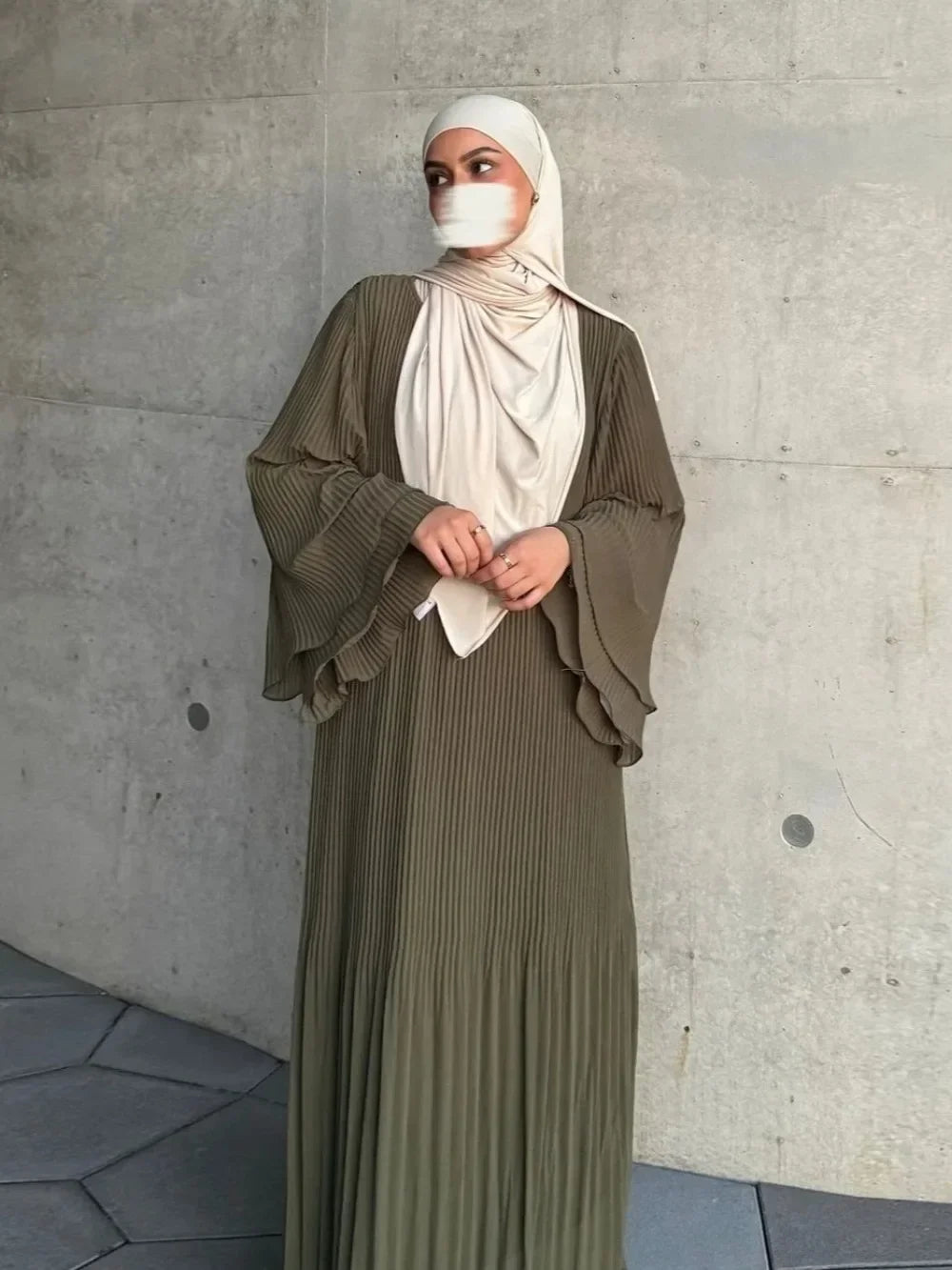 Abaya Plissée Manches Évasées Pour Femme – vue produit 3 – Maison Layina