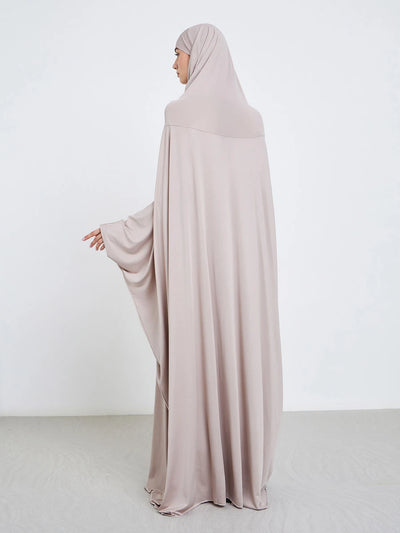 Abaya de Prière avec Hijab Pour Femme – coupe longue et finitions élégantes – Maison Layina