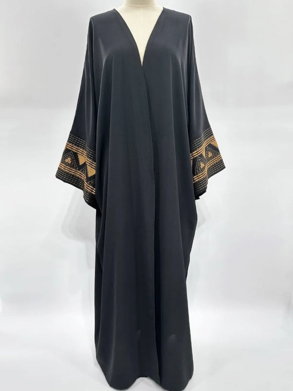 Caftan Marocain Brodé Ouvert – vue du modèle, image 6