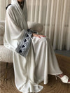 Caftan Marocain Brodé Ouvert – vue du modèle, image 7