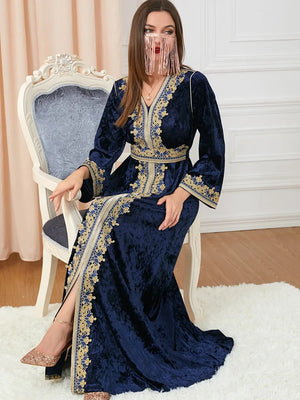 Caftan Marocain Velours Hiver Brodé Pour Femme – vue principale