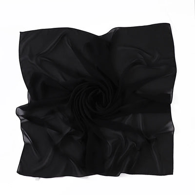 Hijab Carré Mousseline 110 × 110 cm – Tons Essentiels en noir – Maison Layina