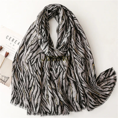 Hijab Coton Lin – Imprimé Zèbre Noir et Blanc en imprimé zèbre noir et blanc – Maison Layina