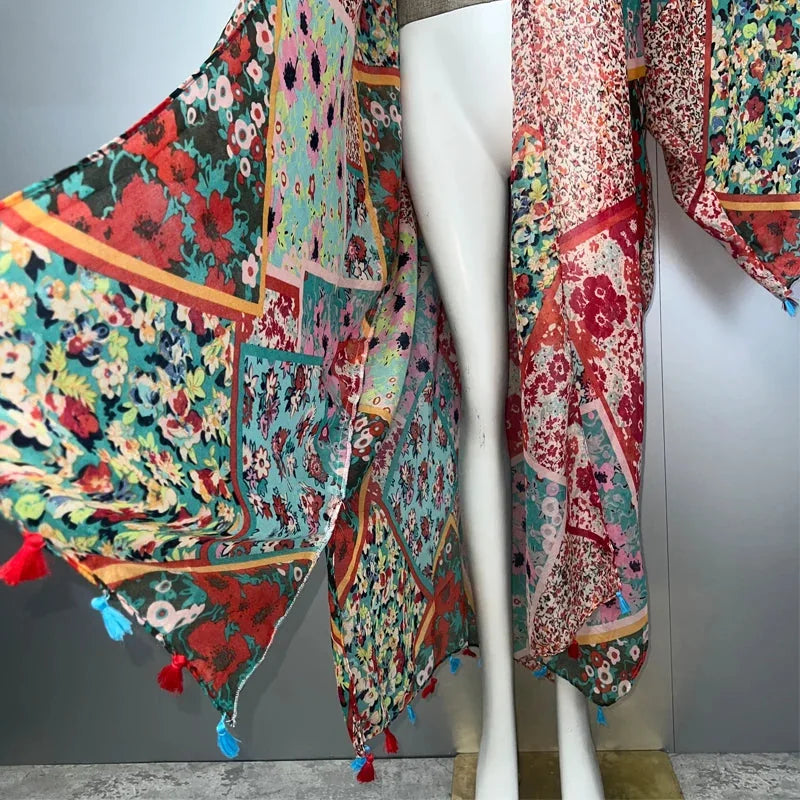 Kimono bohème patchwork à pompons – détail du tissu
