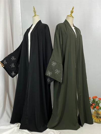 Kimono Papillon Kebaya Pour Femme – détail du tissu et des finitions