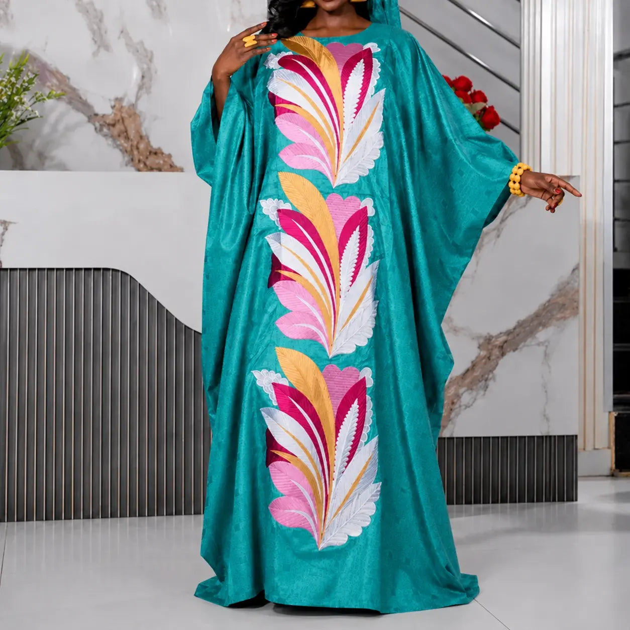 Robe boubou de mariage turquoise à broderies feuillage