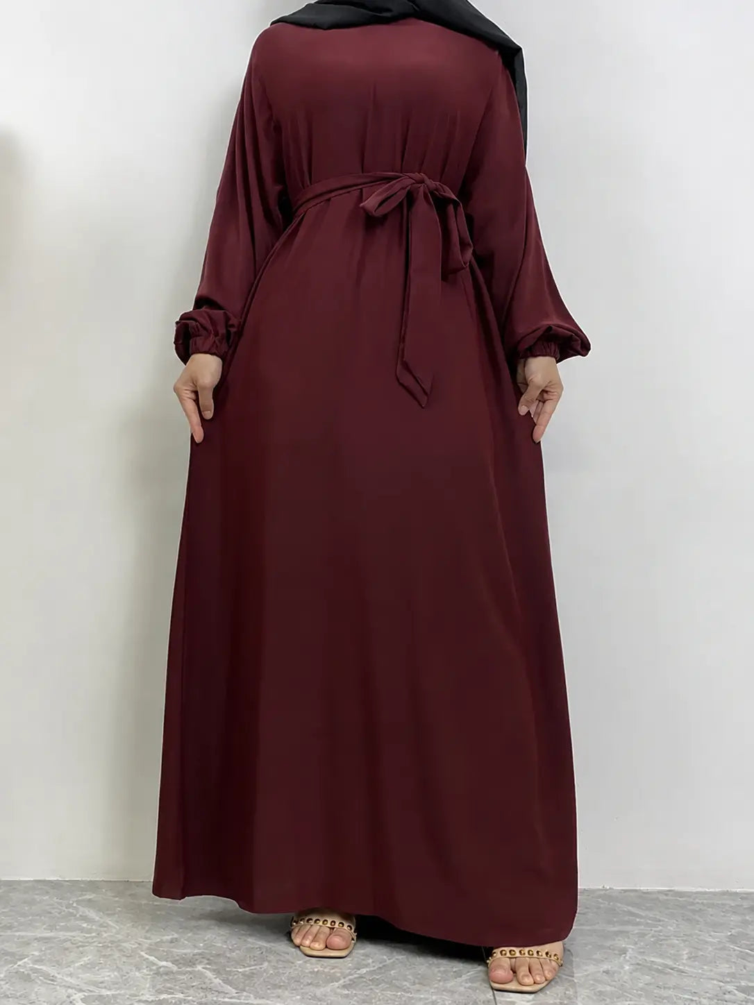 Robe caftan marocaine bordeaux à poches – vue principale