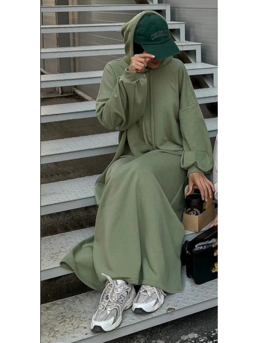 Robe Capuche Saoudienne – présentation du modèle, vue 8