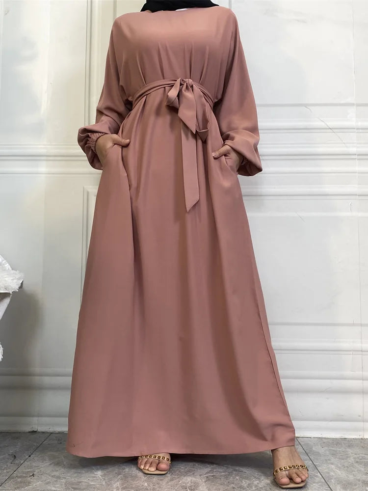 Robe Marocaine Style Simple – détail de la coupe